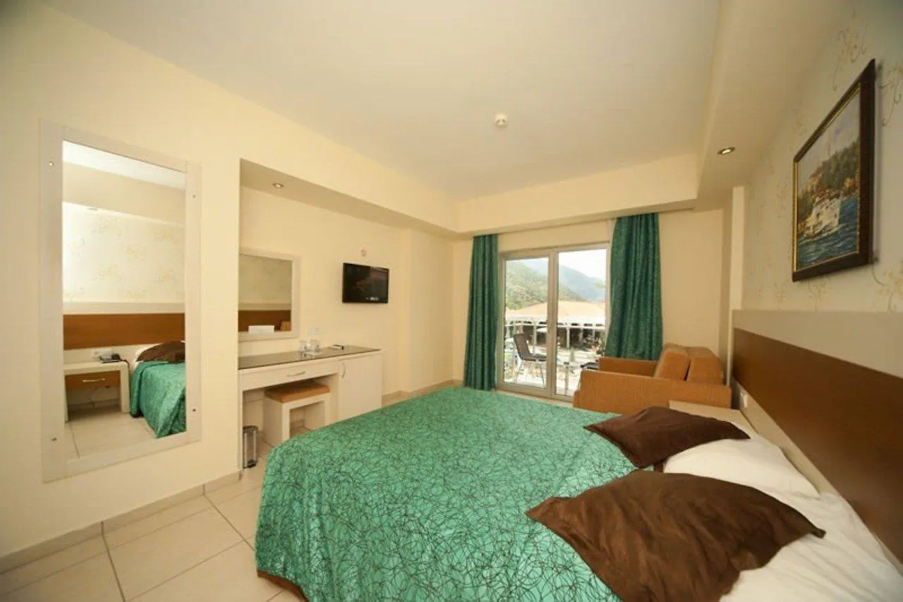 Montebello Deluxe Hotel 厄吕代尼兹 3*,  土耳其