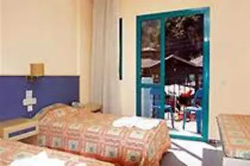 Montebello Deluxe Hotel 厄吕代尼兹